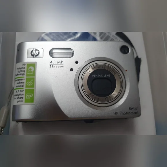 HP PhotoSmart R607 4.1MP Digital Camera (working) - Picture 6 of 6